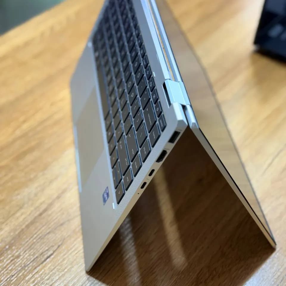 Elitebook 1040 G8